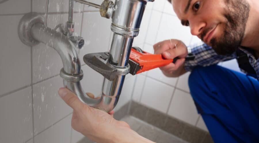 Professional clogged toilet repair services in Gibbs, MO